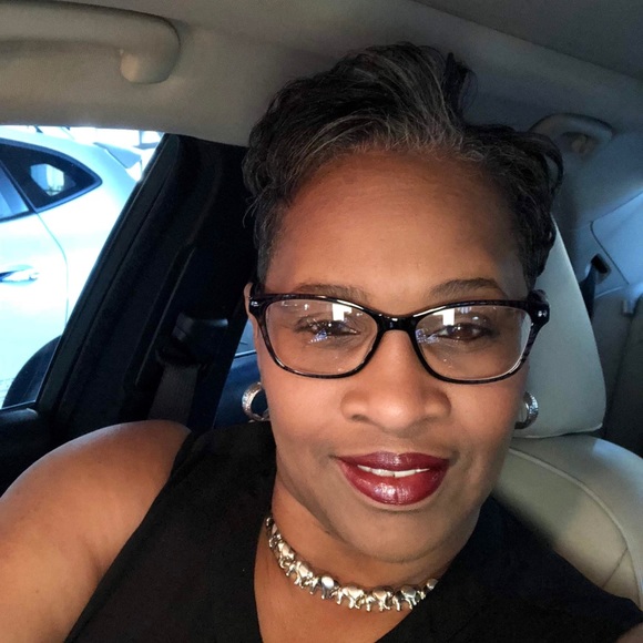 Meet your Posher, Martha - Picture 2 of 2